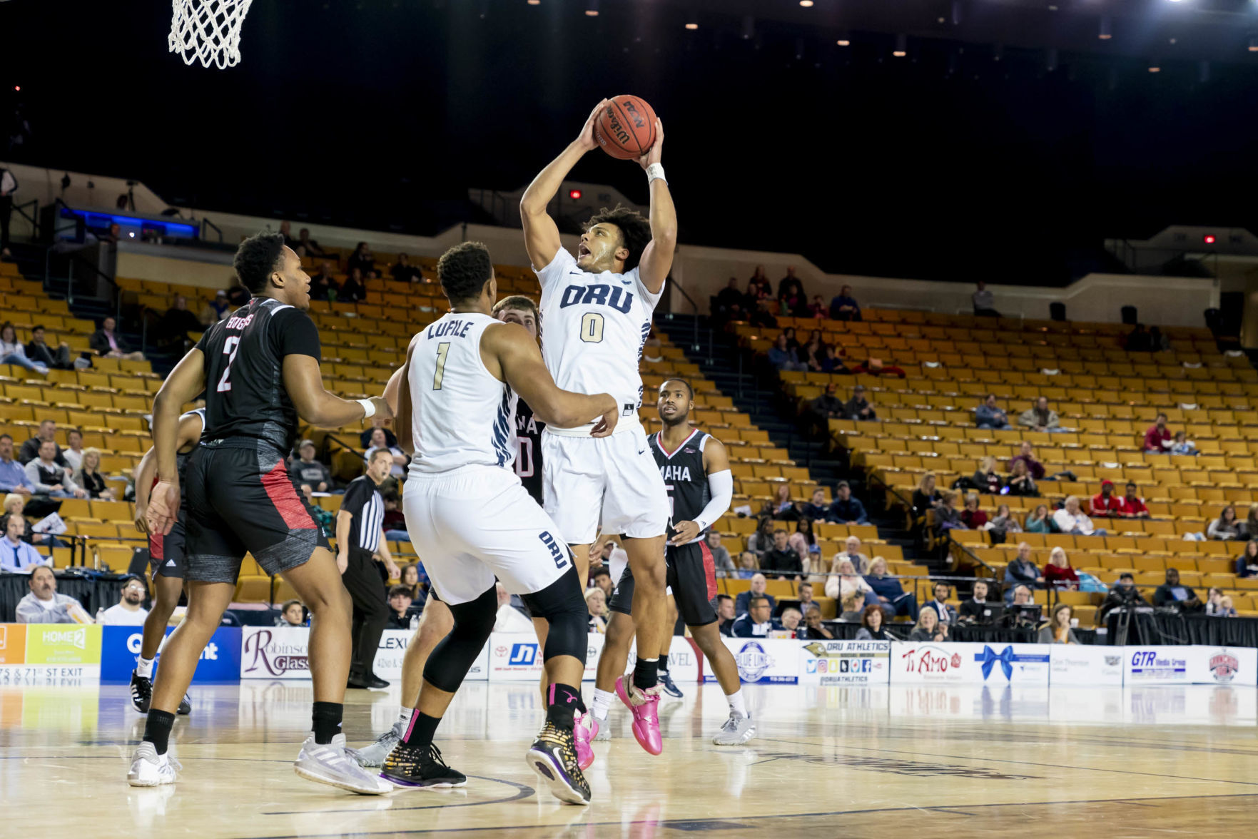 Oral Roberts University faces Omaha - Men's Basketball